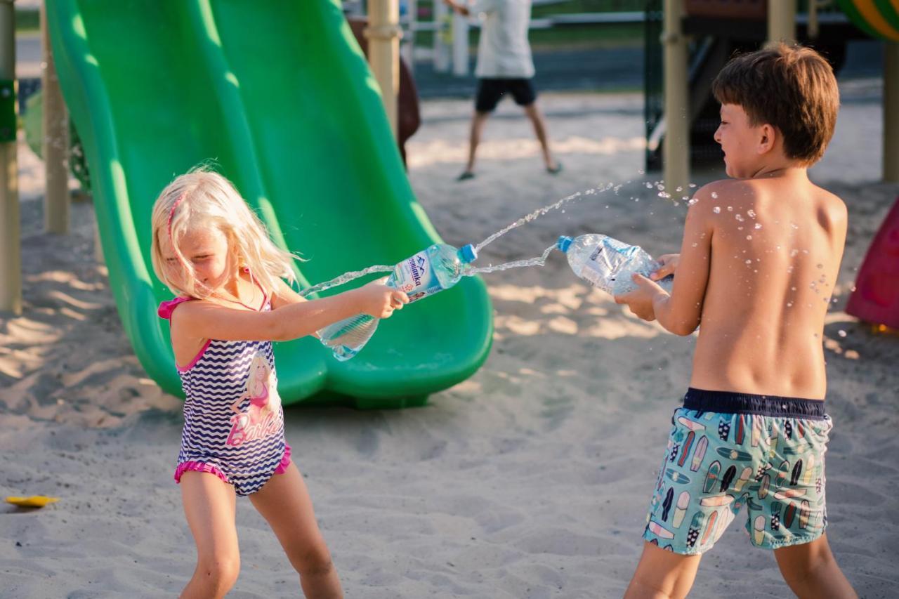 Holiday Park & Resort Pobierowo Exterior foto